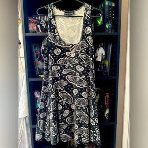 Size L Sourpuss skullerfly sleeveless skater dress